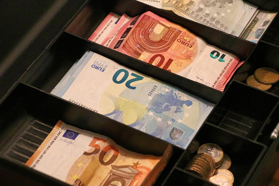 eura v pokladně